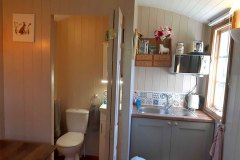 Shepherd Hut bathroom