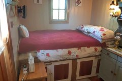 Shepherd Hut bedroom